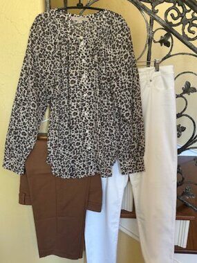 LOFT flowy leopard print blouse